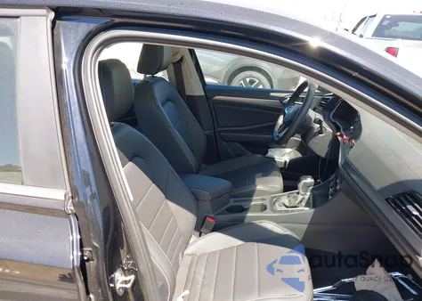 2024 Volkswagen Jetta 1.5T Se из США, поврежденный, VIN 3VW7M7BU9RM098044